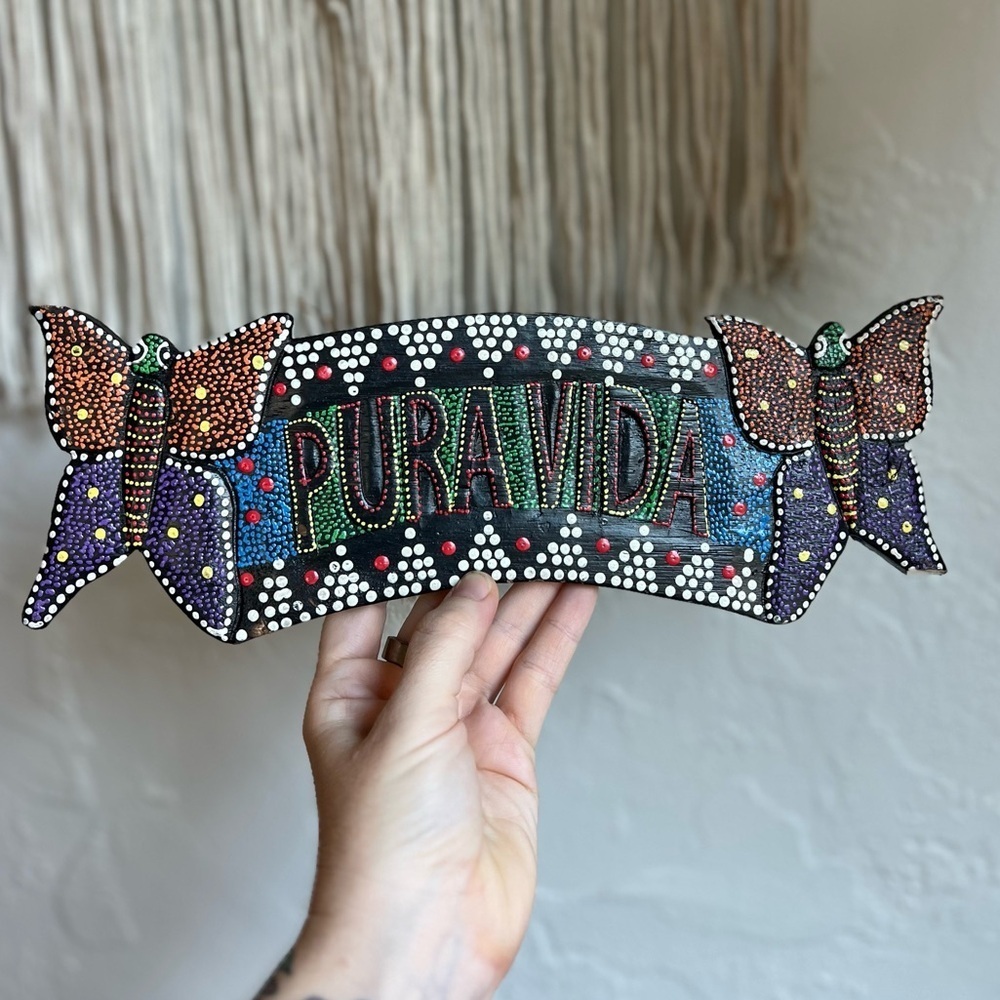 Hand-Carved “Pura Vida” Folk Art Wood Plaque – Costa Rica Style Boho Wall Decor